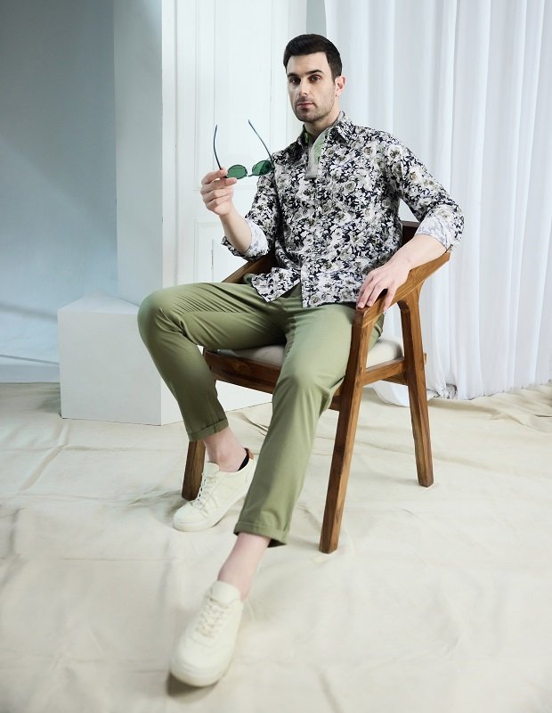 Vintage Roseatte Floral Printed Shirt